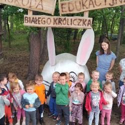 Wycieczka do Zagrody Białego Króliczka w Kęszycach - Krasnoludki