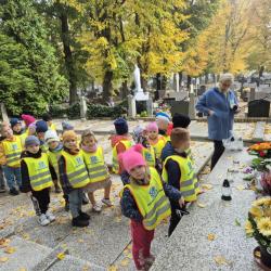 9d9f27ed F1ec 4032 8727 E93ef3e6d623