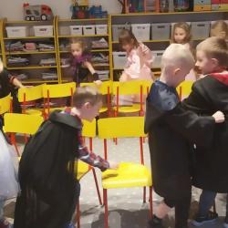 0a9b187c 913e 4aa3 9370 F559ce5f7009 1