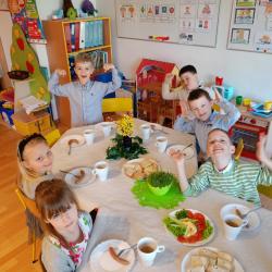 6c5f05ee 258c 44b4 B9f4 94226b3c19b7