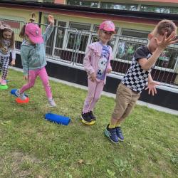 09e4855b 00d1 4b0e B1fd 400fd25ff6b6