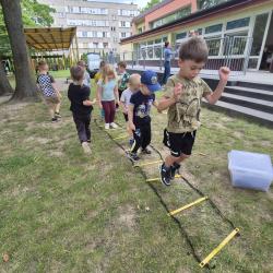 8893f2a4 C919 4aeb A405 994fcb0d4367