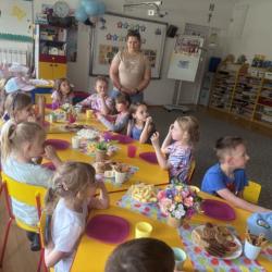 D6f9c7a0 C797 42f9 824e E350e5466c31