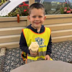 Aef99305 13fe 4ddd 9667 76aec01427de