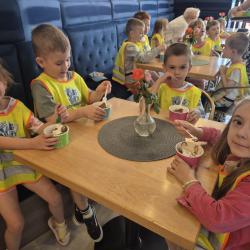 5b4897a0 Ec19 4c2c 8798 01218658e80f