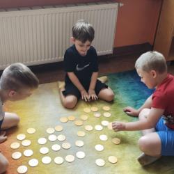 73c52ffc D40d 4223 B1d8 1d4c14c19576