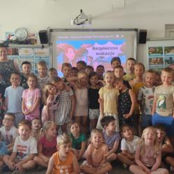 35341bc0 027a 4015 Be82 1ca0c75ef3ba