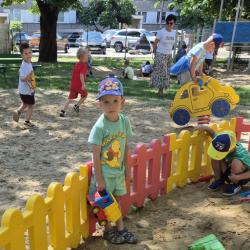 9848bf4b B953 4d72 9162 B8c3134ca7cd