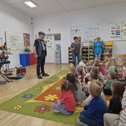 9d7a864e D7e0 411d 80d2 C1cc48da3798