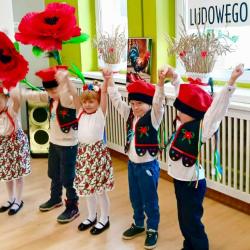 04aba76d 1943 4f88 9d35 6f1c89567197