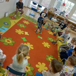 F1990ba4 1f2c 4044 A4fb 77d176e76a36