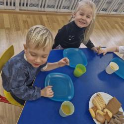 69e9f61f 5582 425f 8c05 E001a558b413