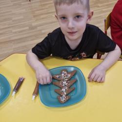 75f7ccf3 De3e 4f70 874b 8547a3812aa9