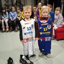 146b1159 A923 4388 85b6 7583823dcbc3