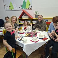 1711817b 0391 437d Aef7 1720c7f2a602