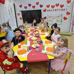 490142e5 C827 4c6e A184 8a8a94124b3f