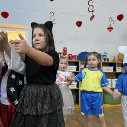 Messenger Creation 02a21487 0216 4a36 93ef C6644d4a7def